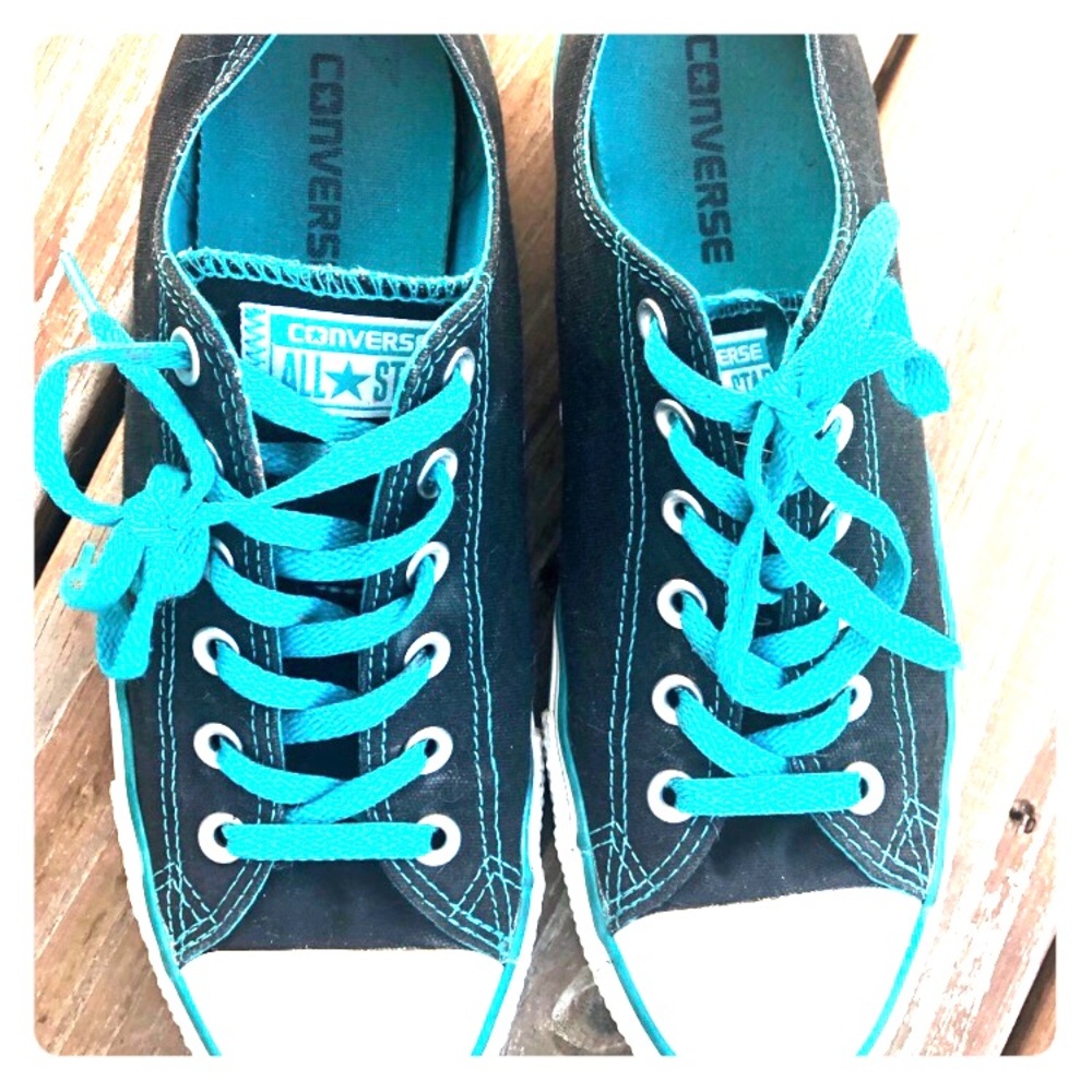 Converse Unisex shoe size 10 women 8 men
